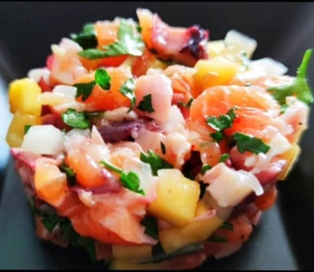 Poke bowl saumon-mangue